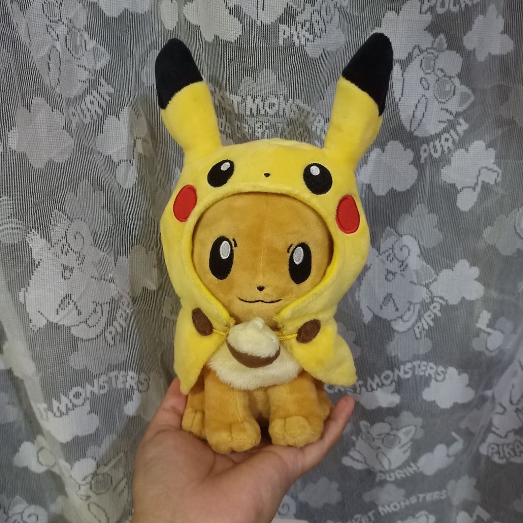 BONEKA POKEMON EEVEE PONCHO PIKACHU pokemon center