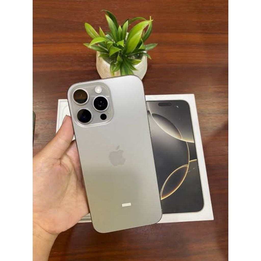 iphone 16 pro max hdc