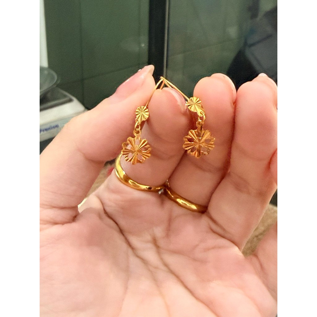 anting bunga kristal simple elegant emas asli kadar 700