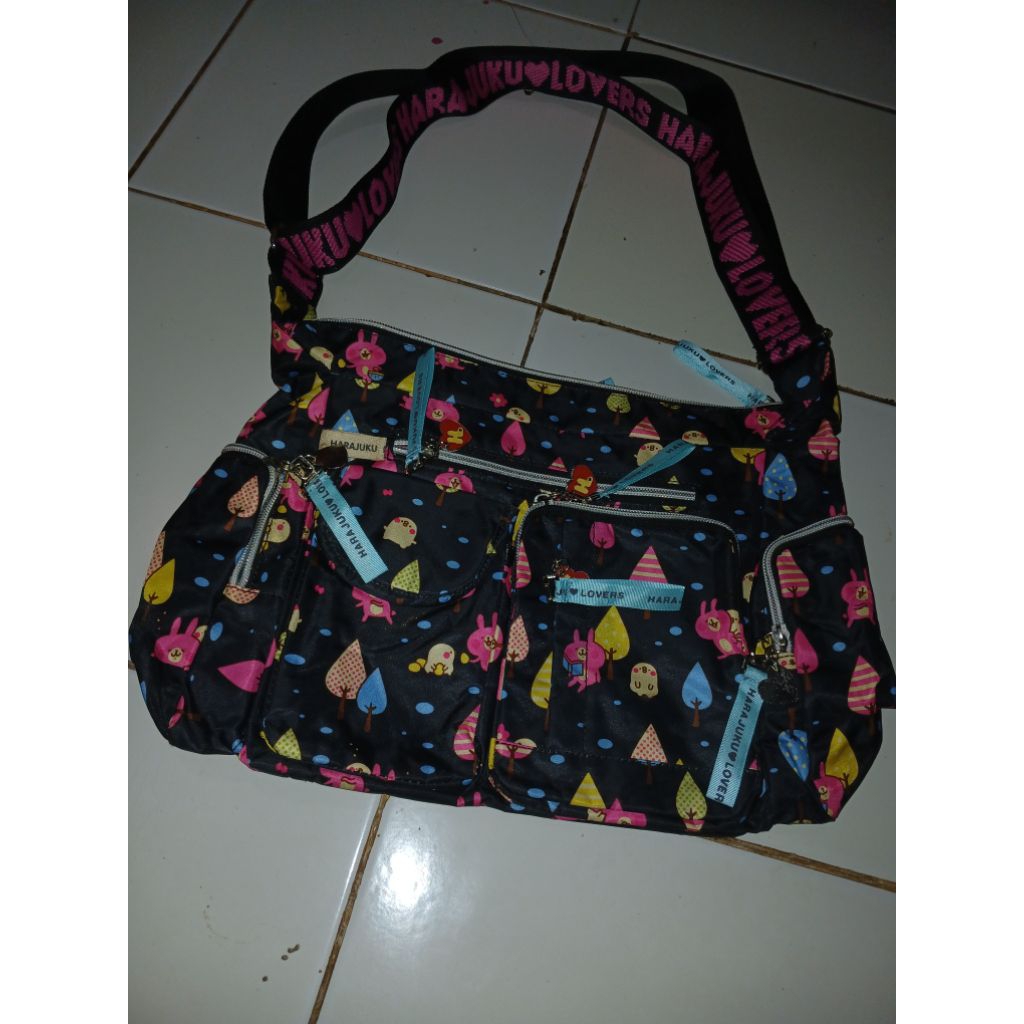 Tas slempang harajuku preloved istimewa