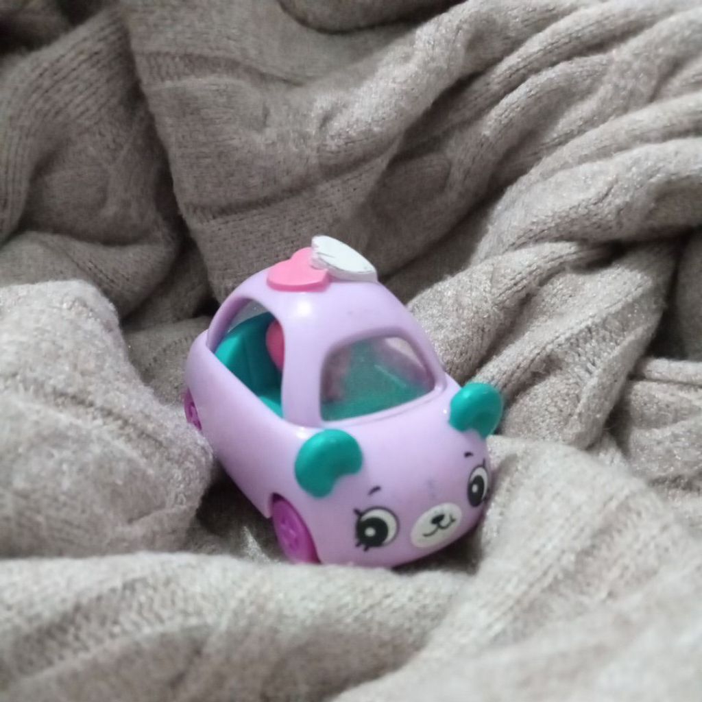 mobil moose ungu preloved