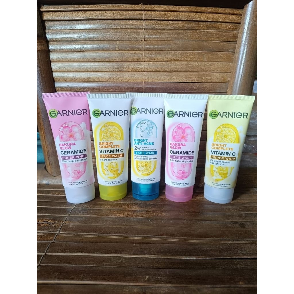 GARNIER FACIAL WASH KEMASAN 100 ML - SAKURA/VIT C/VIT C SCRUB