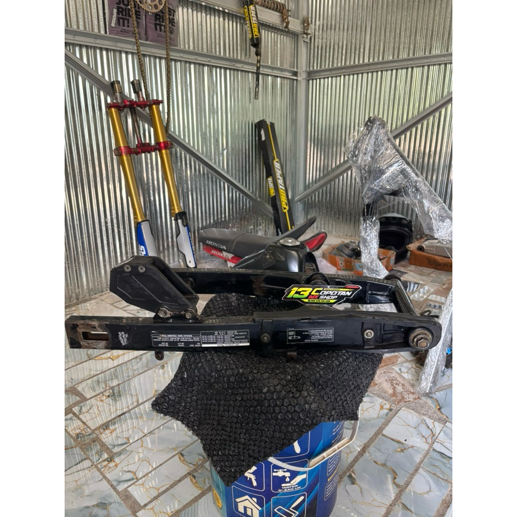 lengan ayun atau Arm standar crf150l