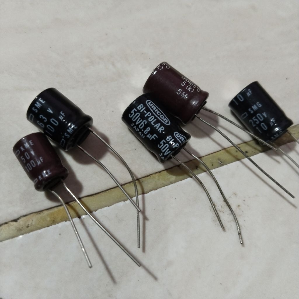 elko sesuai vsrian : 250v 10uf/25v 470uf/50v 6,8uf/63v 100uf/50v 100uf