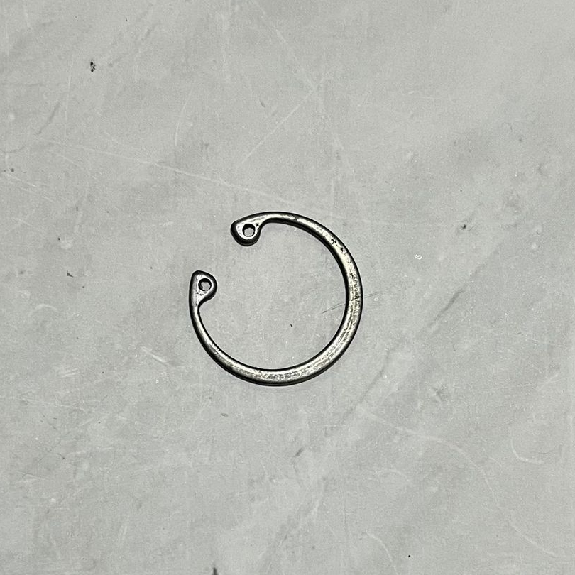 Circlip internal 28mm snapring klip kancing penahan bearing pully Honda Beat Vario PCX ADV