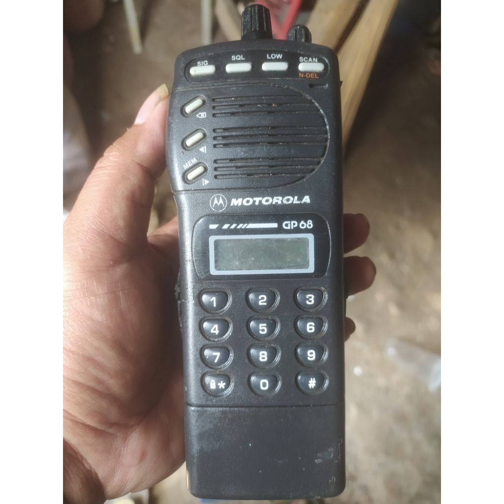 ht Motorola GP 68 VHF.