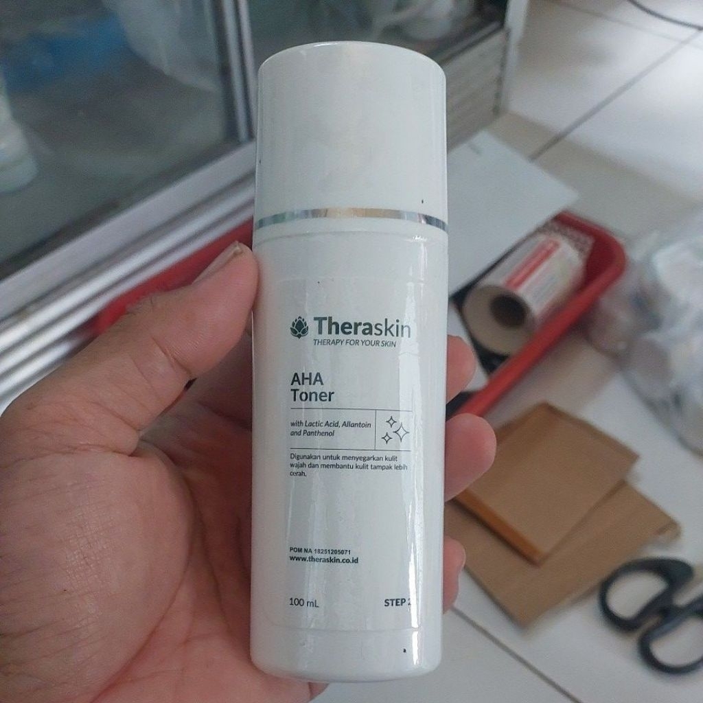 TONER THERASKIN / TONER FLEK THERASKIN / AHA TONER
