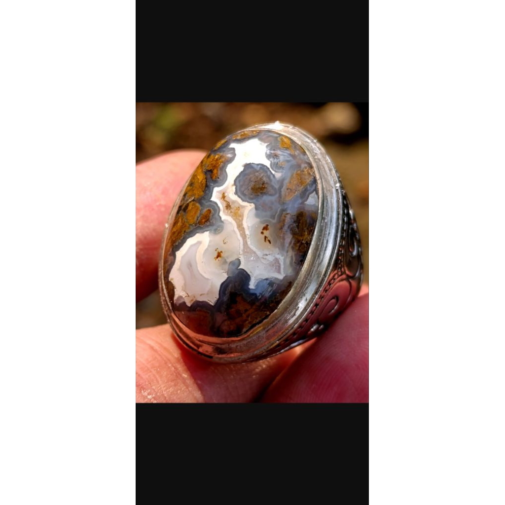 cincin batu pancawarna kristal