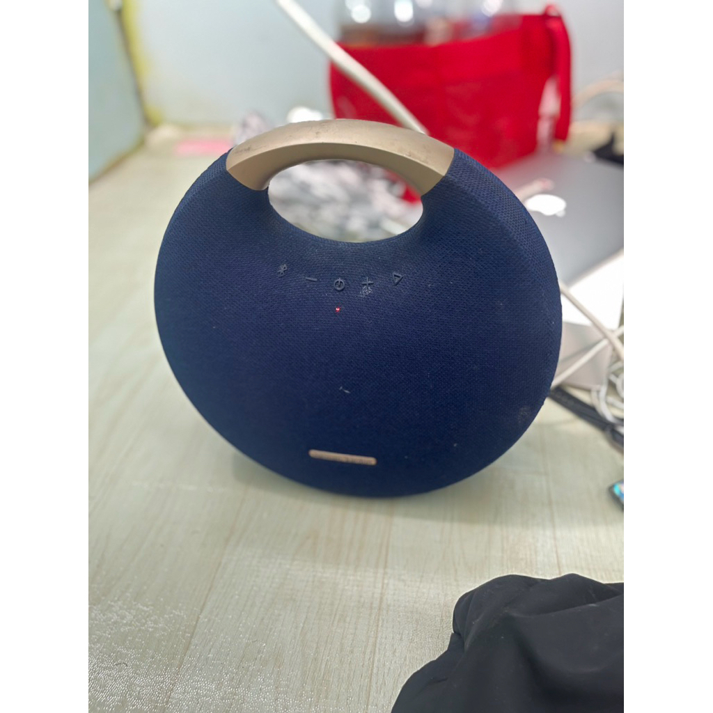 Harman Kardon Onyx studio 5