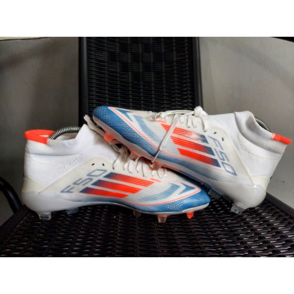 Sepatu Bola Adidas F50