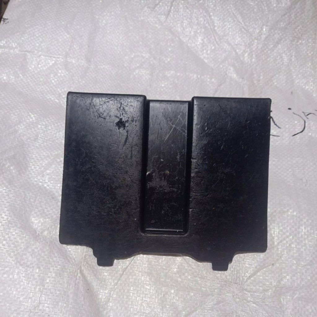 Tutup Aki Suzuki Smash New 110 Original Second Copotan Motor Utuh