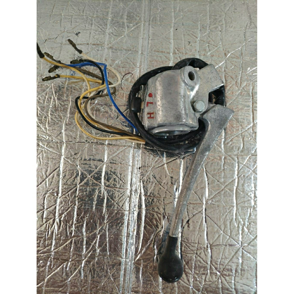 Holder saklar kanan gas dalam honda CB100
