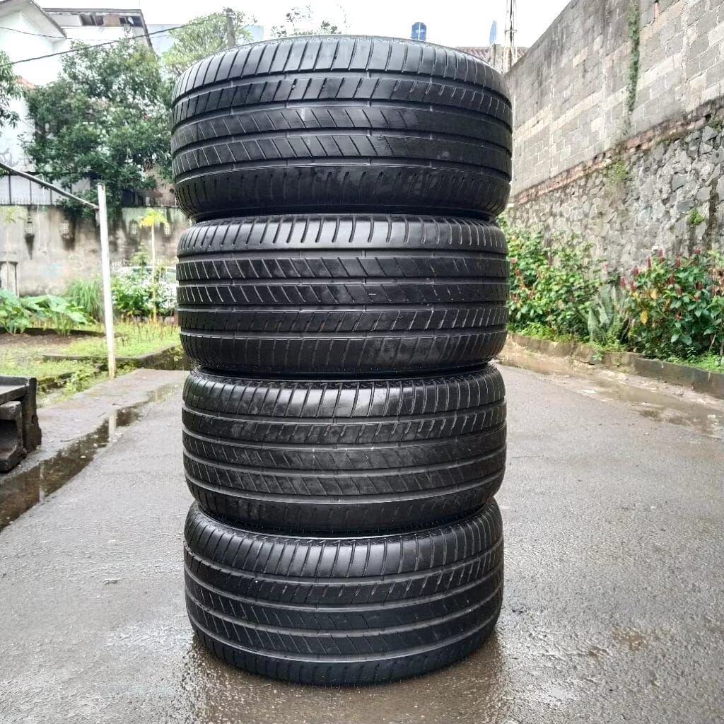 Ban Mobil Copotan Ring 20 Bridgestone Alenza 305/40 R20 Second Tubles