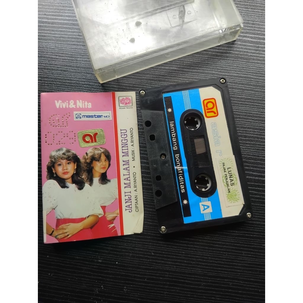 Kaset pita Vivi & Nita Kaset pita jadul original