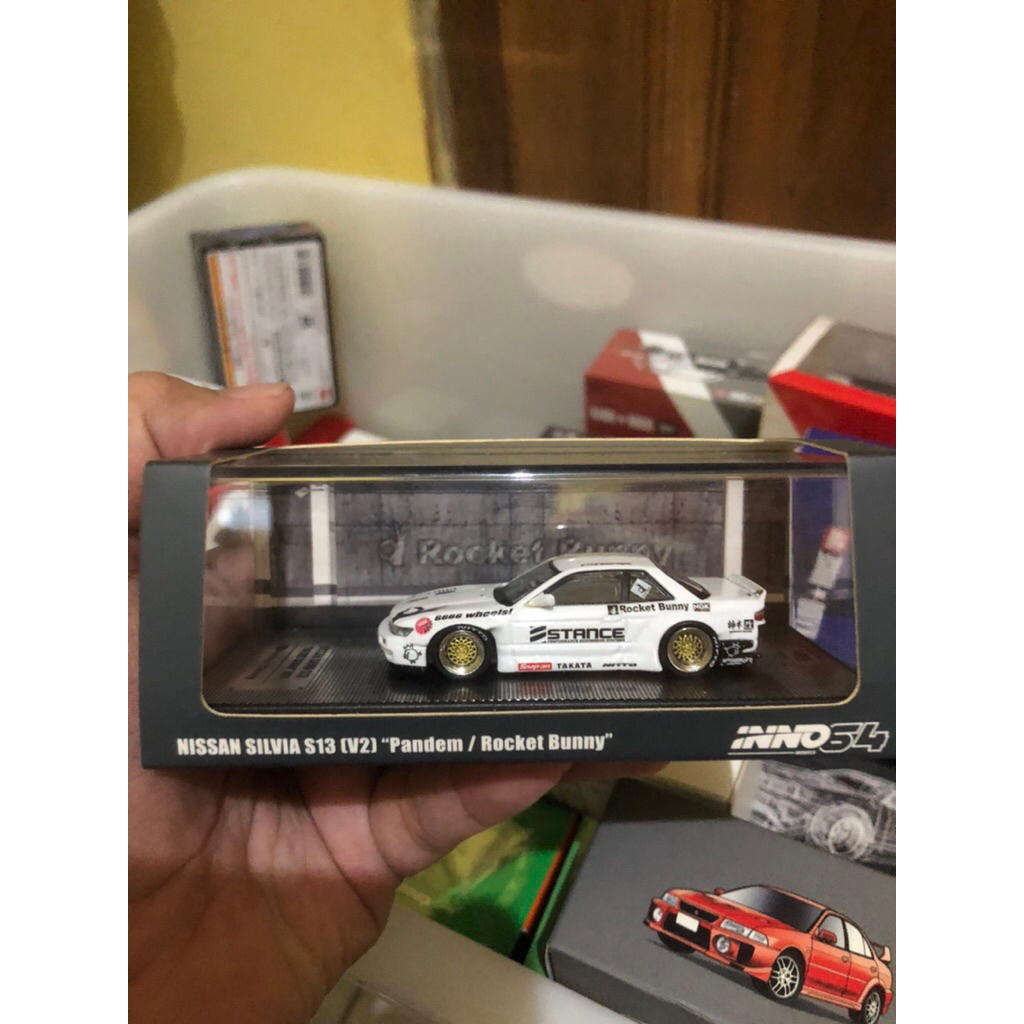 Inno64 Nissan Silvia S13 Pandem Rocket Bunny