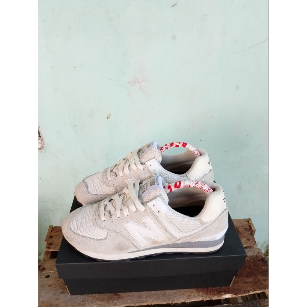 Nb574 classic gray white
