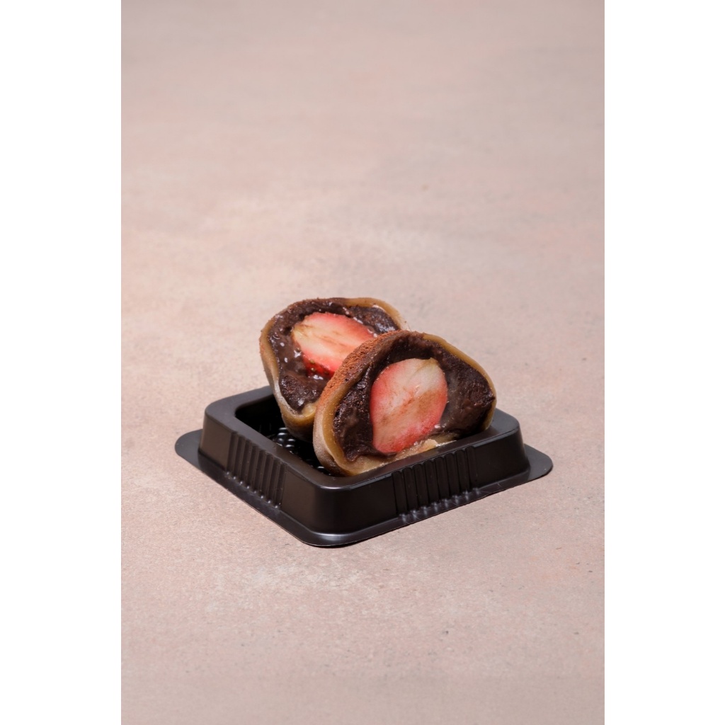 Daifuku Mochi Choco Strawberry by Kizoku