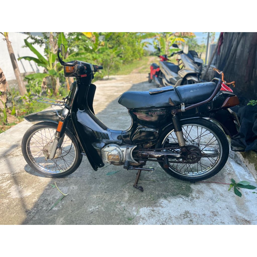 motor suzuki rc100
