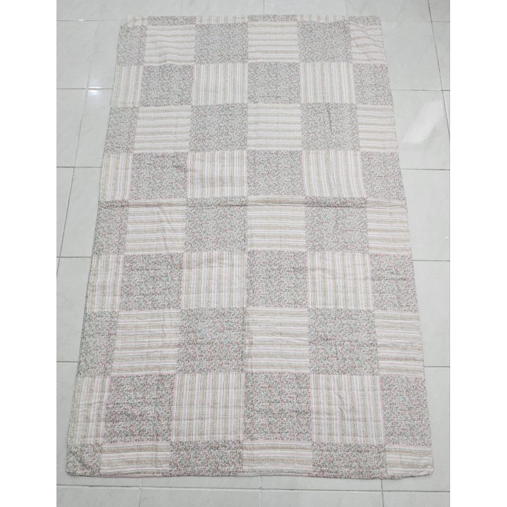 Sarung Tilam pink cream putih Sartil PL 200 x 125 cm motif bunga Shabby relsleting