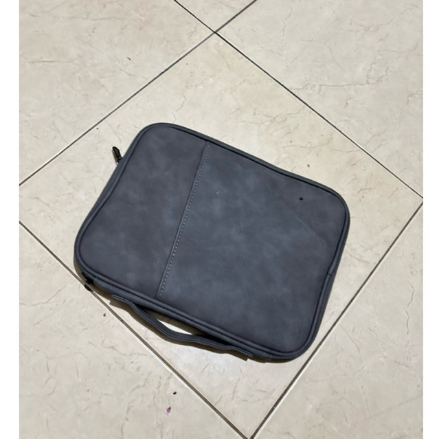 Tas Tablet 11 inch Preloved Jarang Dipakai