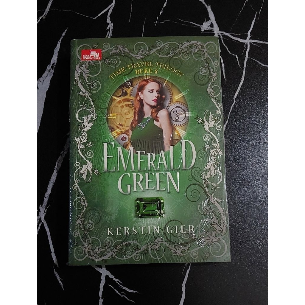 Novel Emerald Green, Time Travel Trilogy Buku 3 (segel)