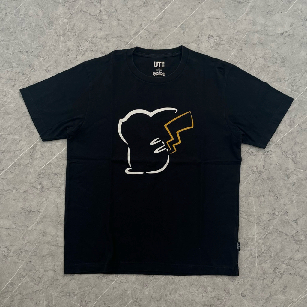 KAOS UNIQLO POKEMON COUPLE SECOND