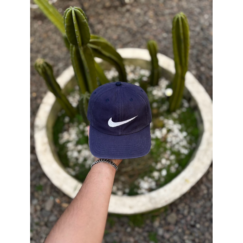 Topi Vintage Nike Big Swoosh Logo