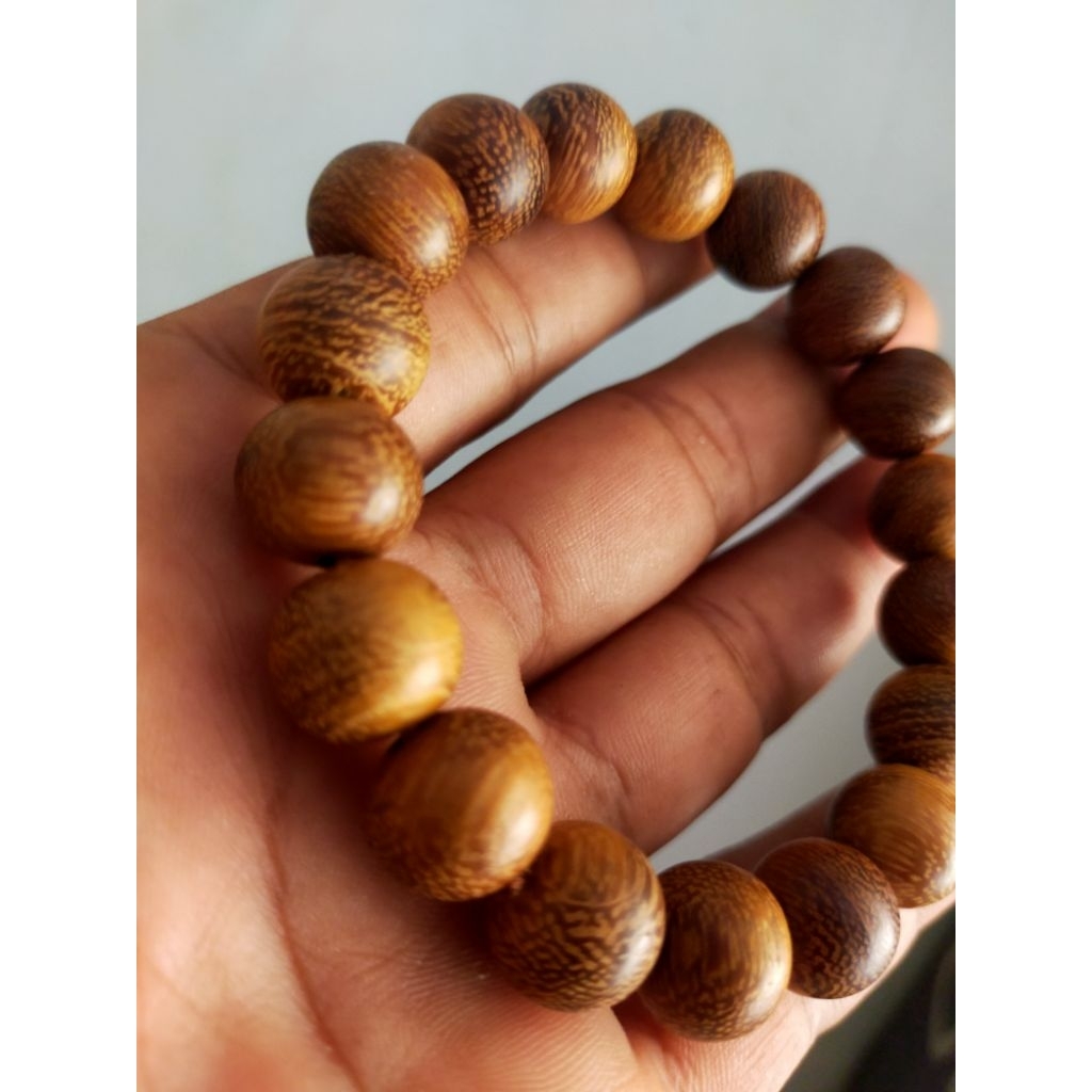 gelang tasbih kayu galih kelor serat emas 12mm gelang tasbih kayu bertuah