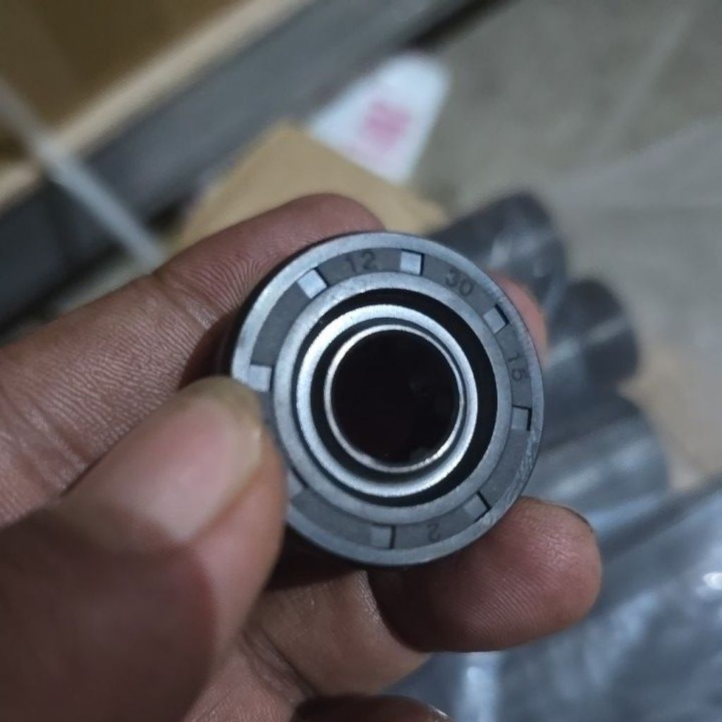 SEAL   YSS  K euro G series 12 30 15