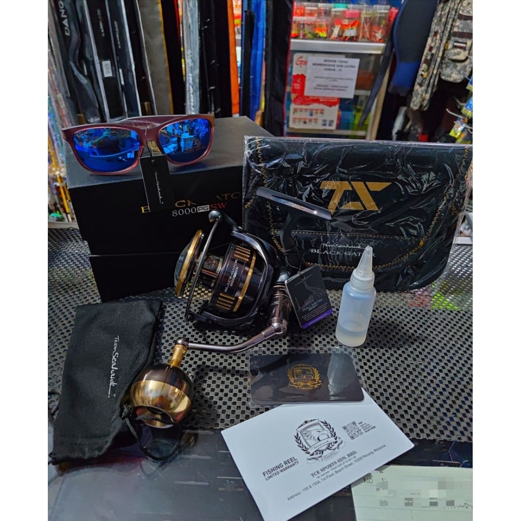 Reel Seahawk Black Gator 8000 PG SW