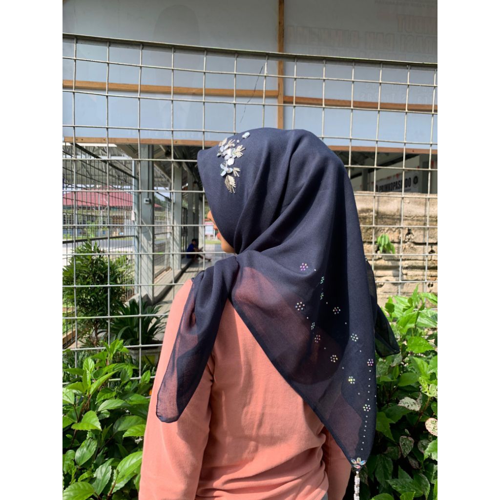 jilbab manik