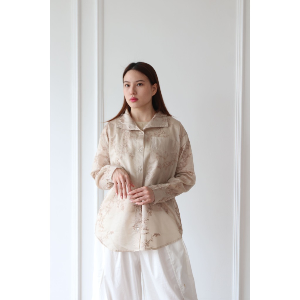 Studio Satu Artisan Floral Embroidery Shirt.