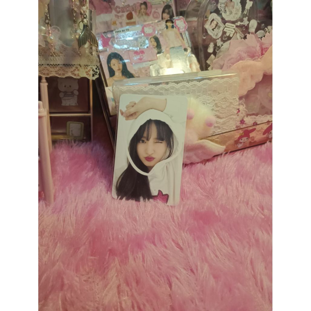 photocard liz official