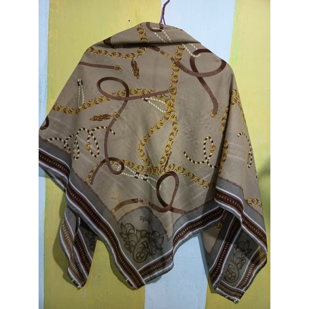 Preloved Hijab Motif Rifany Hijab