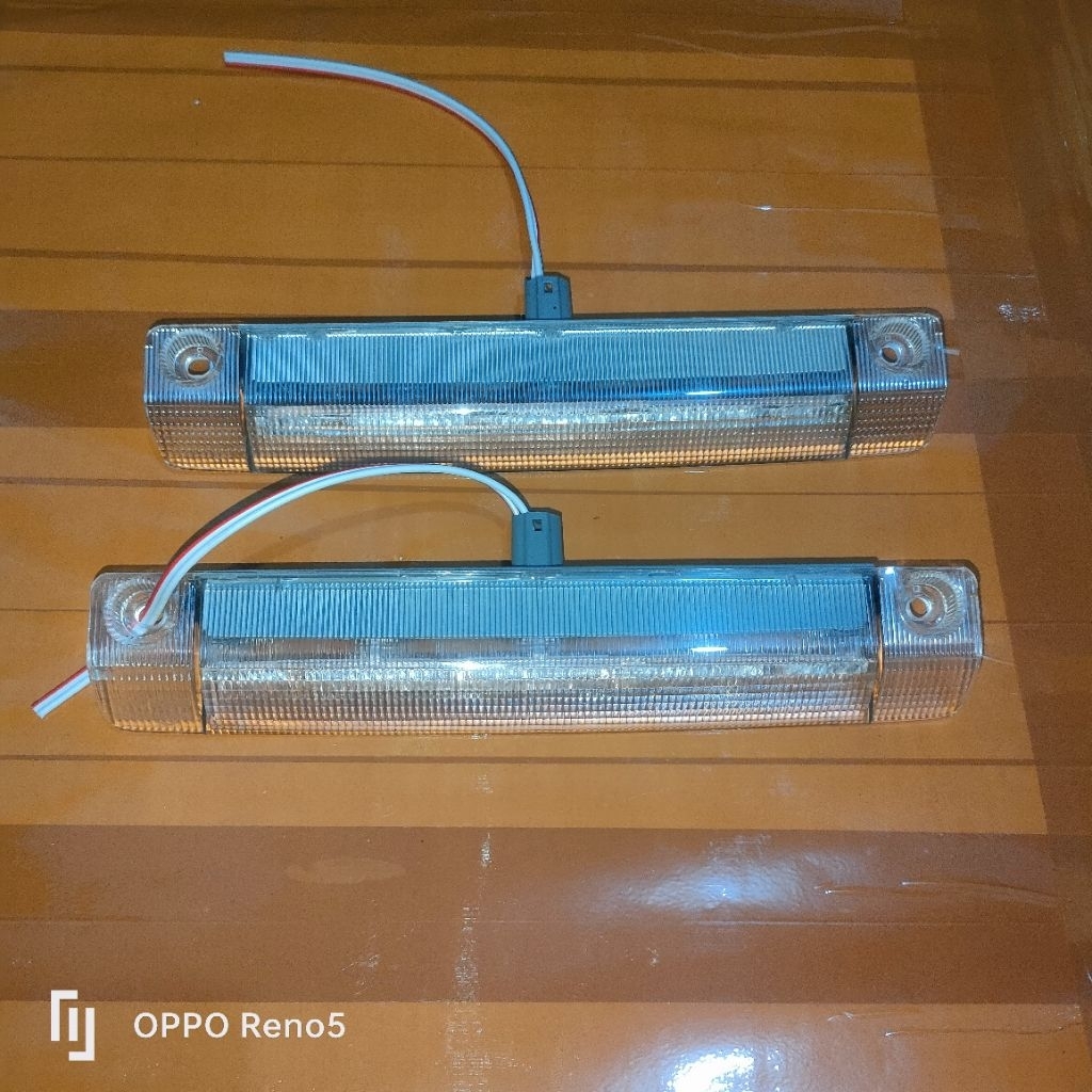 Lampu Spoiler  Innova Reborn ORIGINAL