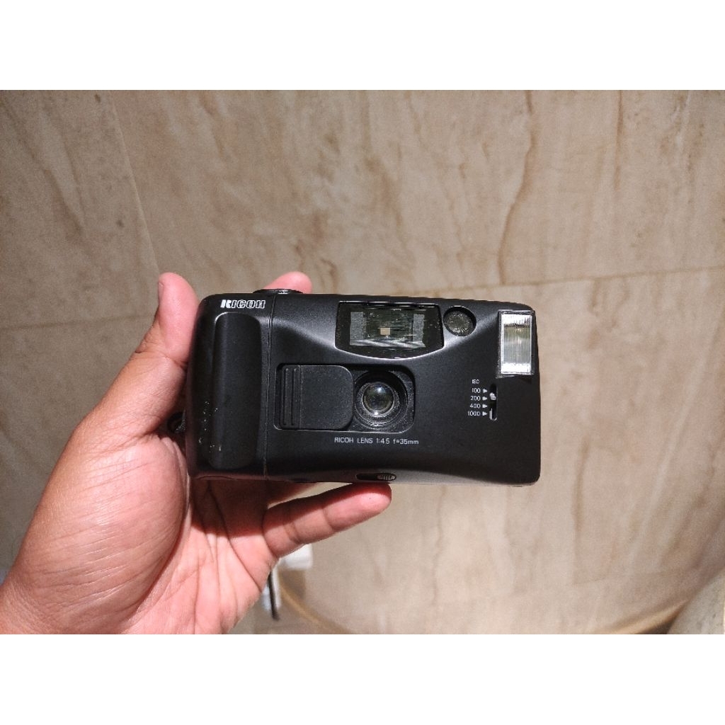 Kamera analog RICOH YF-20 super untested