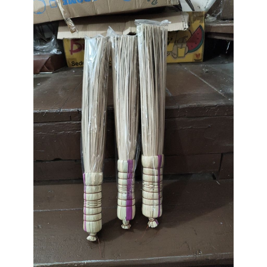 Sapu Lidi Gagang Tebal Mini /Sapu Lidi Gagang Mini Kecil