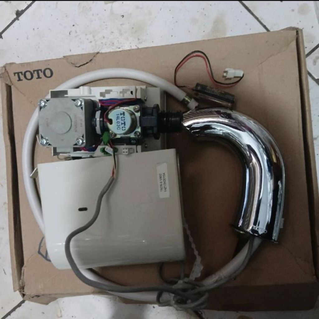 Kran Wastafel Sensor TOTO TN78-9V800 (Bekas)