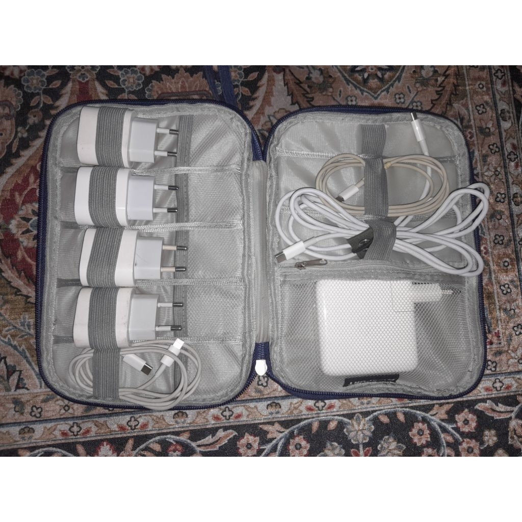 CHARGER ORIGINAL Iphone 20 Watt SECOND