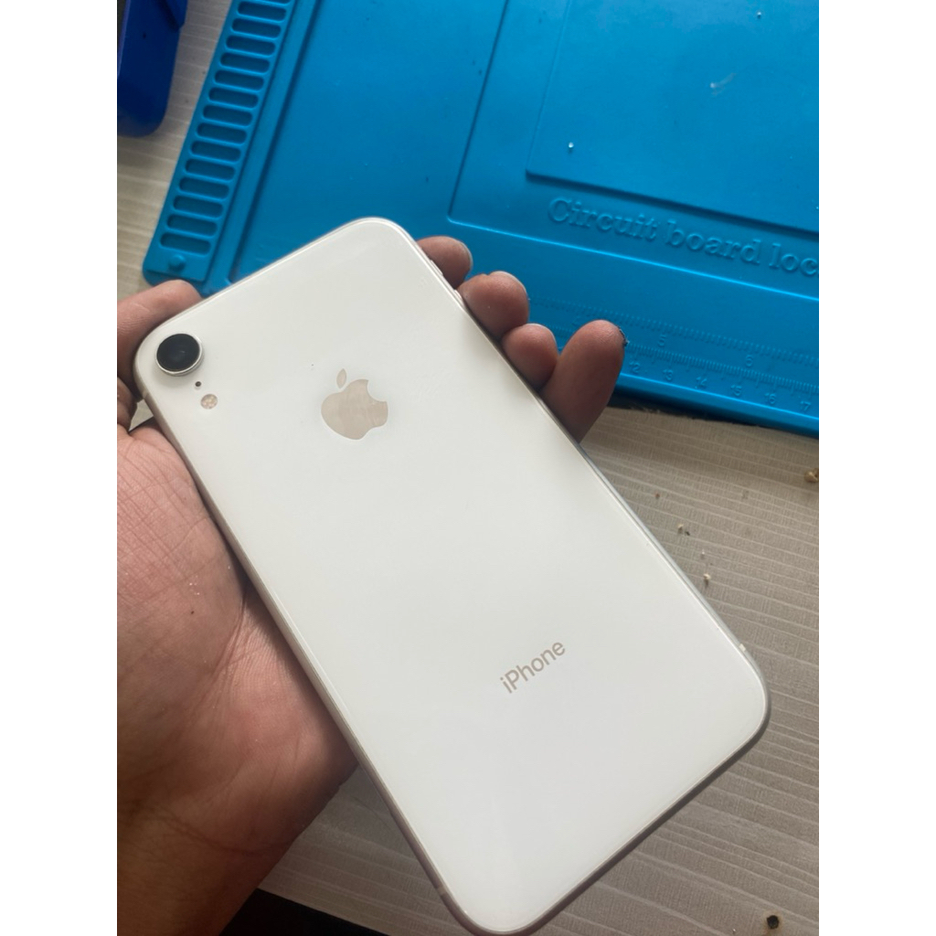 iphone XR 64(gb) LUPA ICLOUD