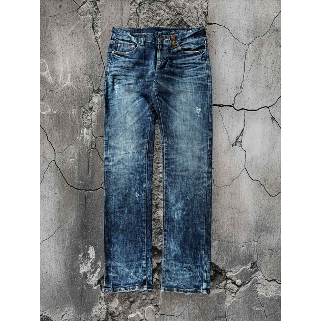 Upset Fading Jeans