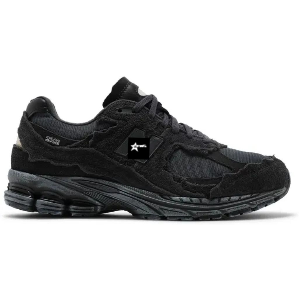Sepatu NB 2002R Protectio Pack Black