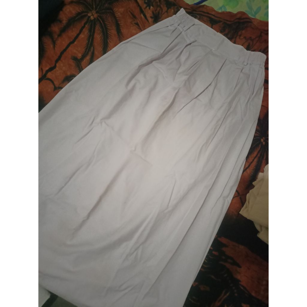 rok sma putih rempel all size preloved