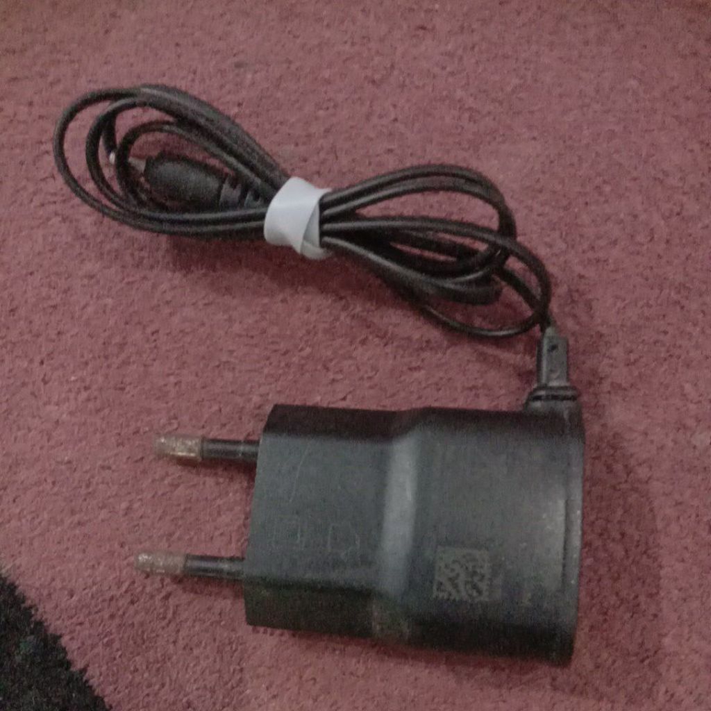 Charger bekas Nokia jadul