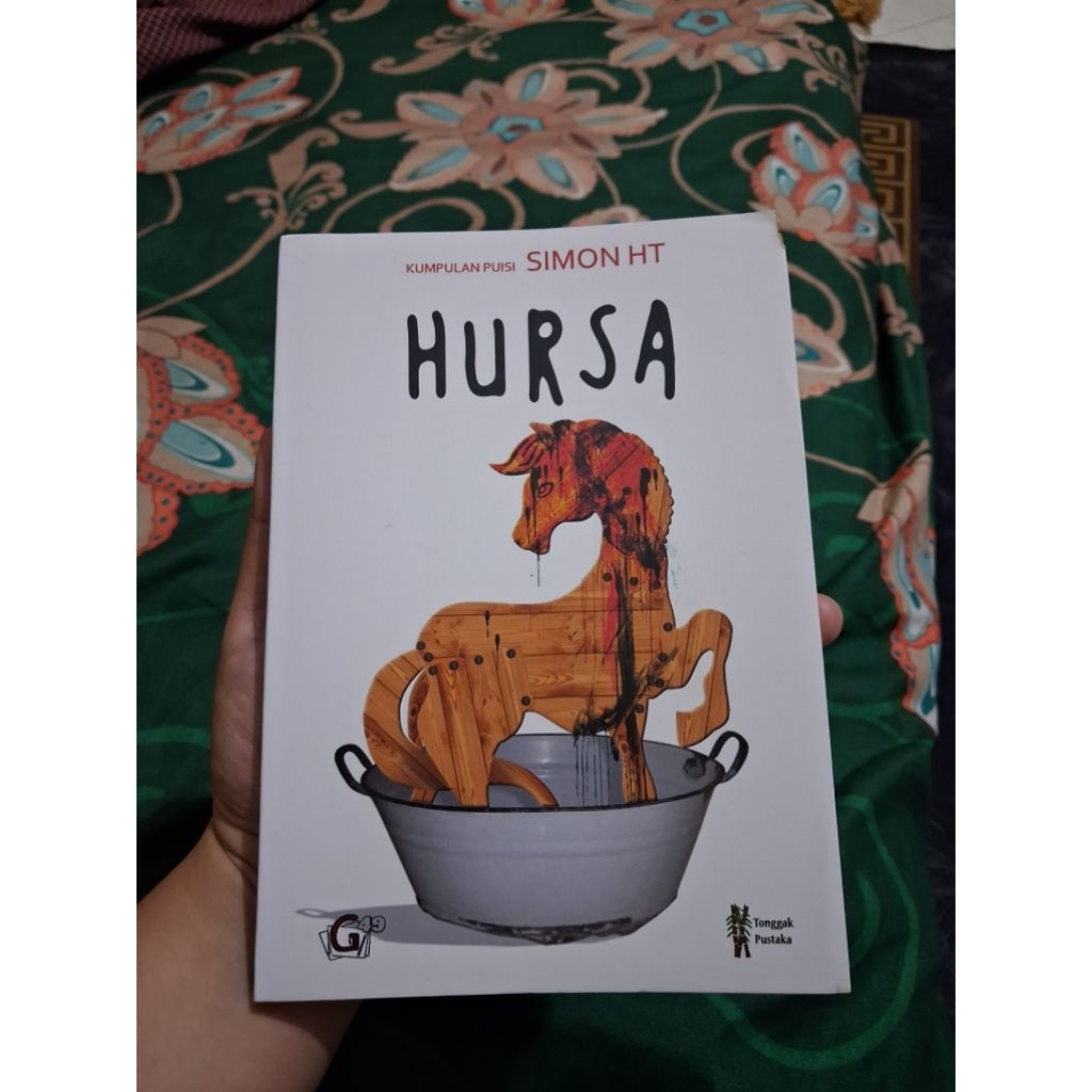 buku Hursa kumpulan puisi Simon HT tonggak pustaka