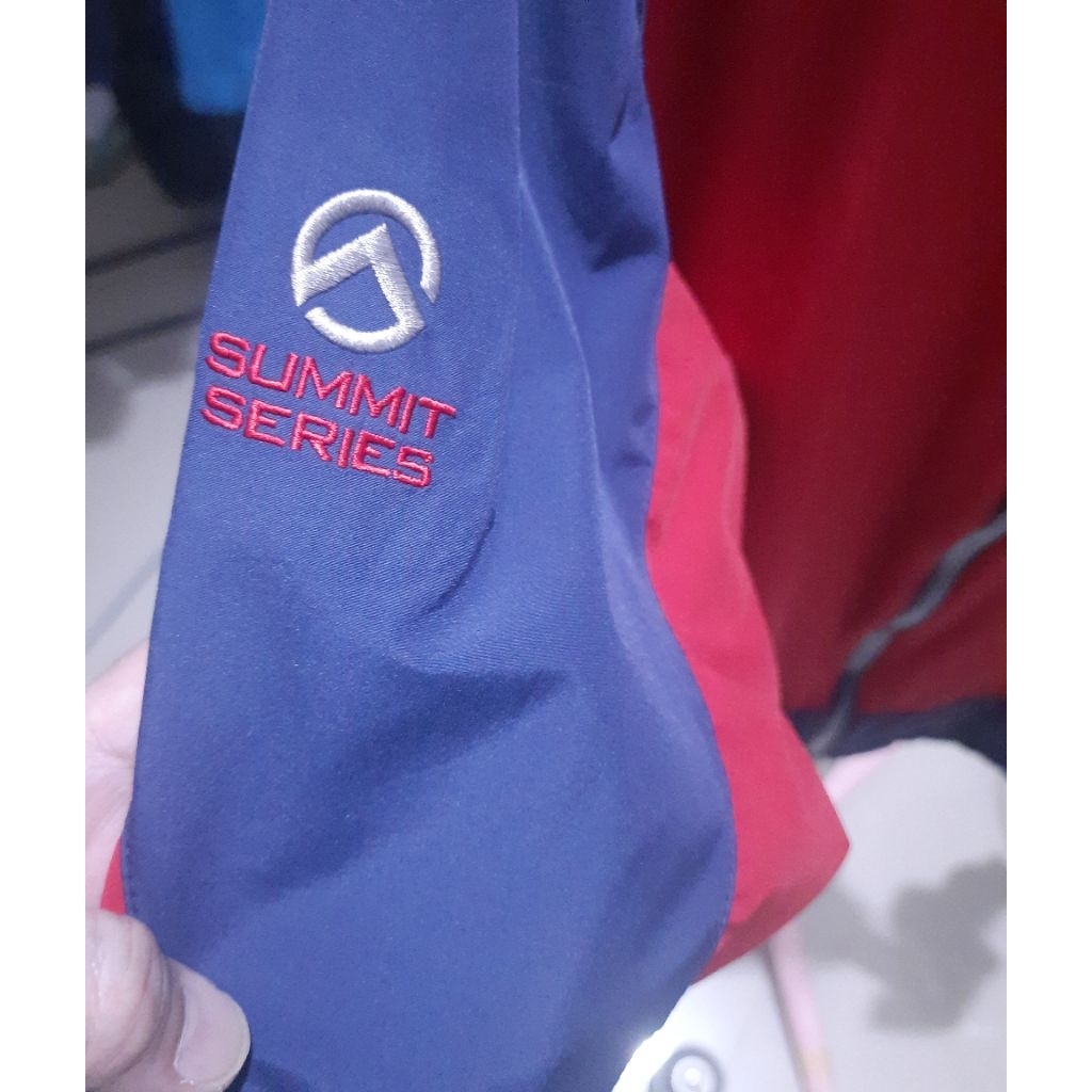 Jaket Outdoor TNF The North Face Summit Series Baru