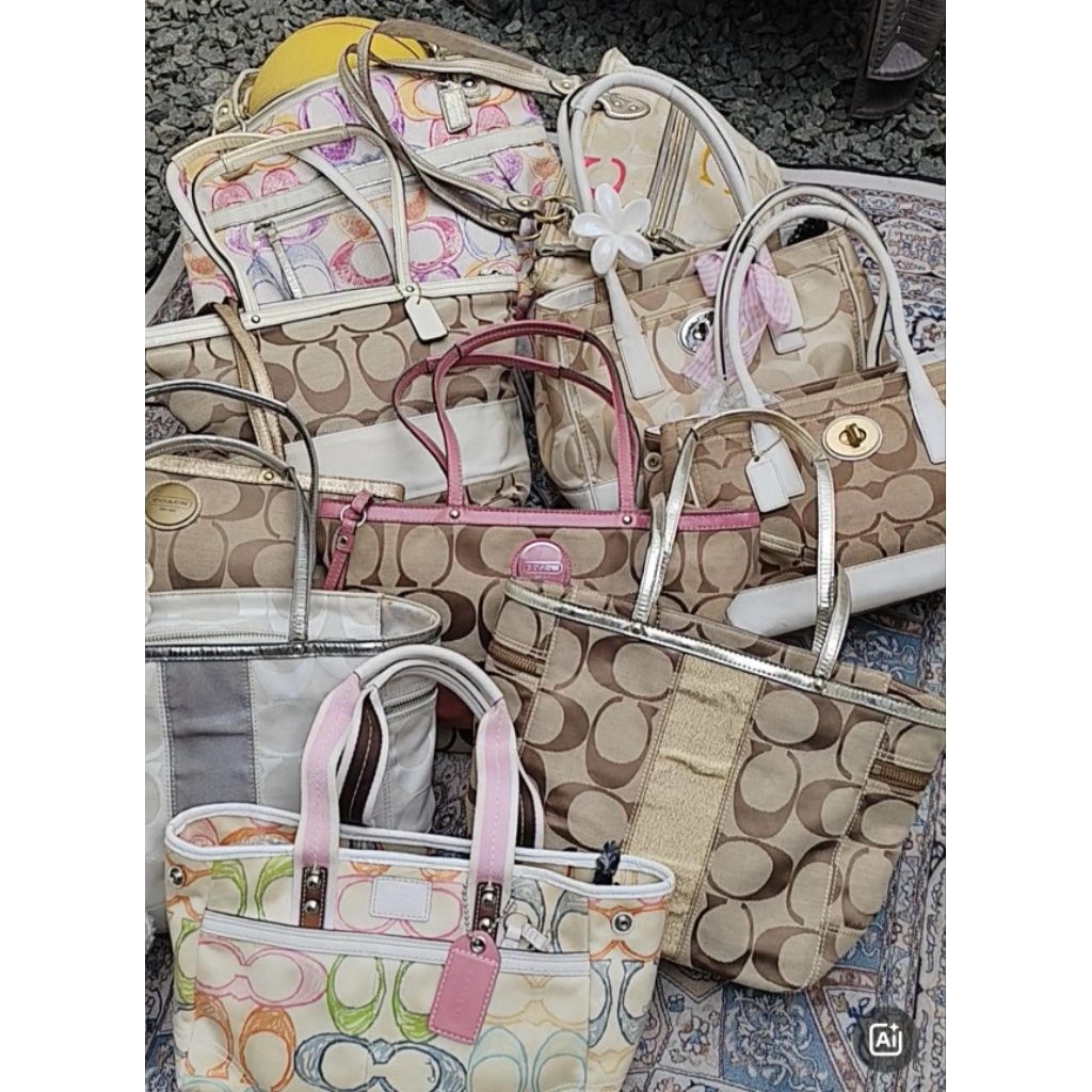 Tas preloved Sale C04ch ; tote coc; tas ketek coc signature; tas tote zipper; coc vintage; tas vinta