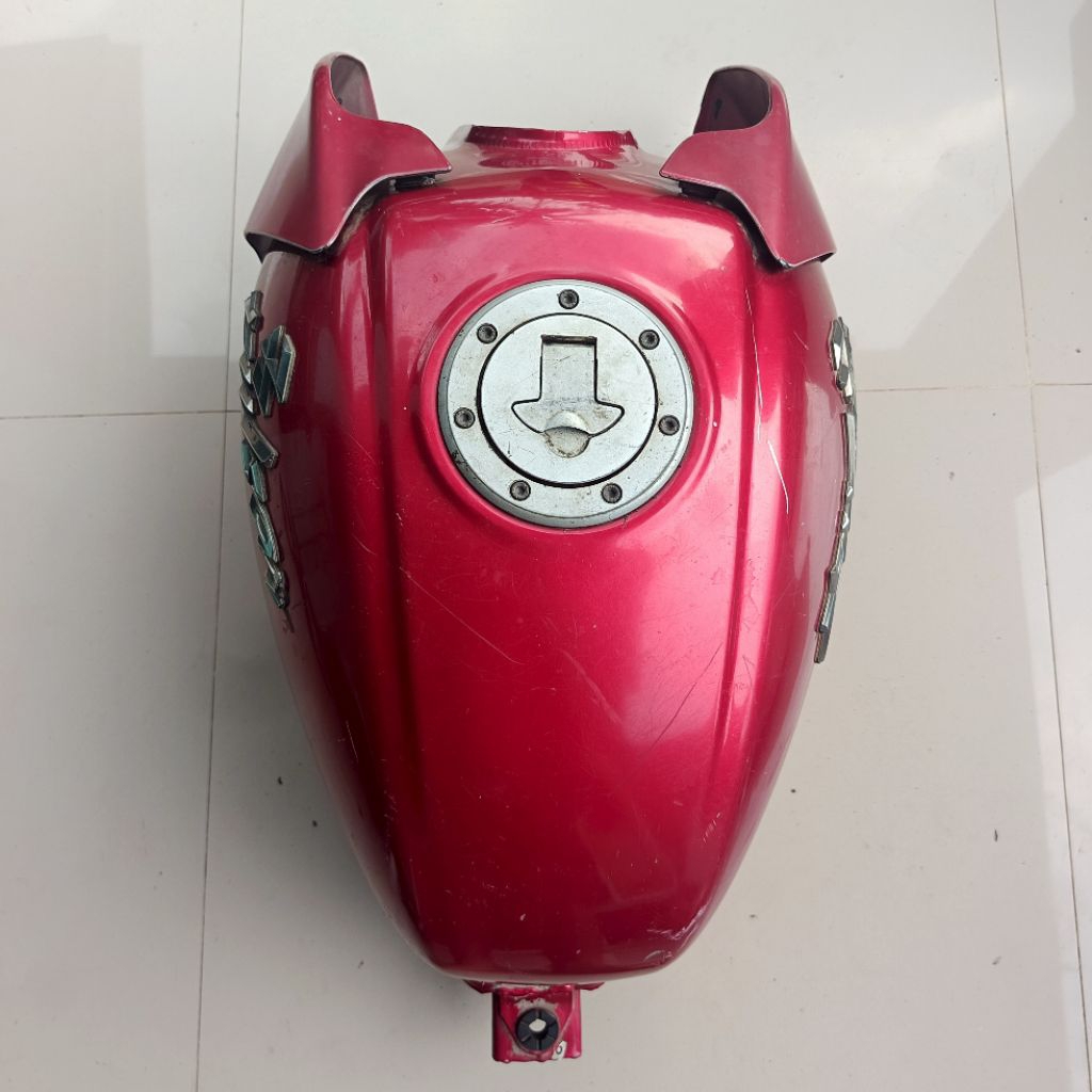 tangki tengki tanki tenki bajaj pulsar 180cc original