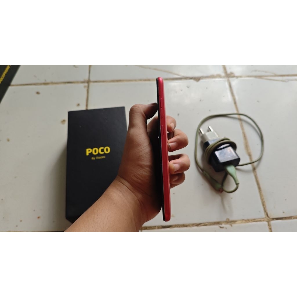 Poco f1 6/128 (merah) second