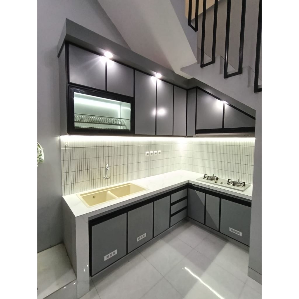 custom Kitchen set Aluminium